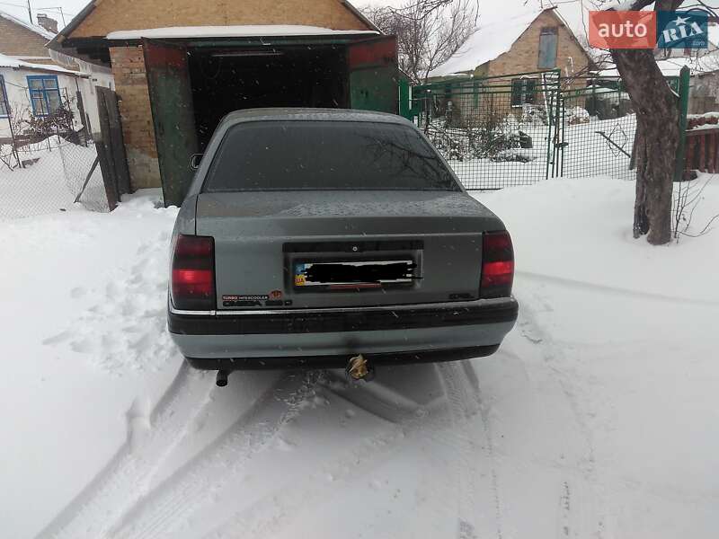 Седан Opel Omega 1991 в Ватутино фото 2 Седан Opel Omega 1991 в Ватутино