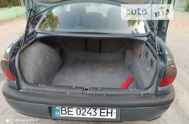 Седан Opel Omega 1998 в Южному