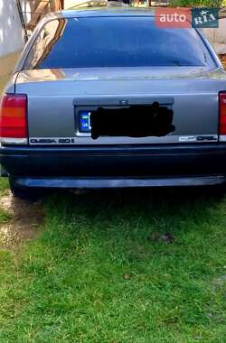 Седан Opel Omega 1987 в Новій Ушиці