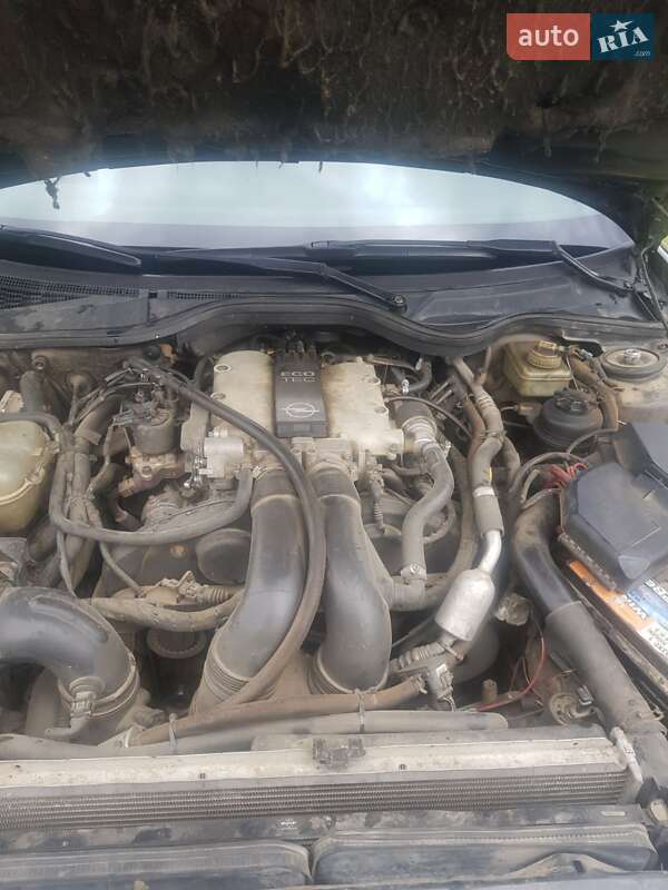 Седан Opel Omega 1998 в Чернівцях