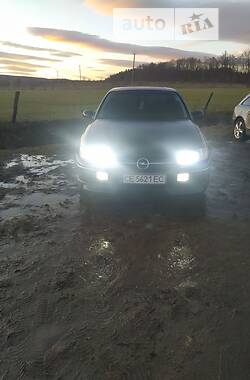 Седан Opel Omega 1998 в Черновцах