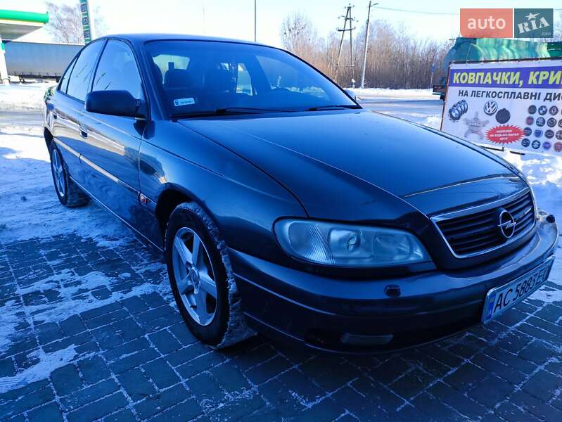 Седан Opel Omega 2000 в Ковелі