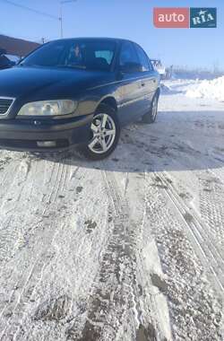 Седан Opel Omega 2000 в 