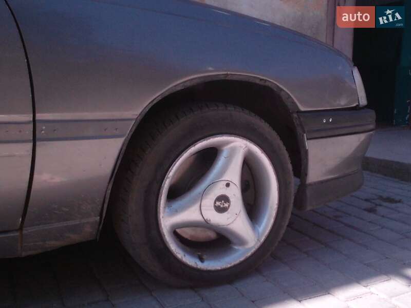 Универсал Opel Omega 1991 в Белгороде-Днестровском