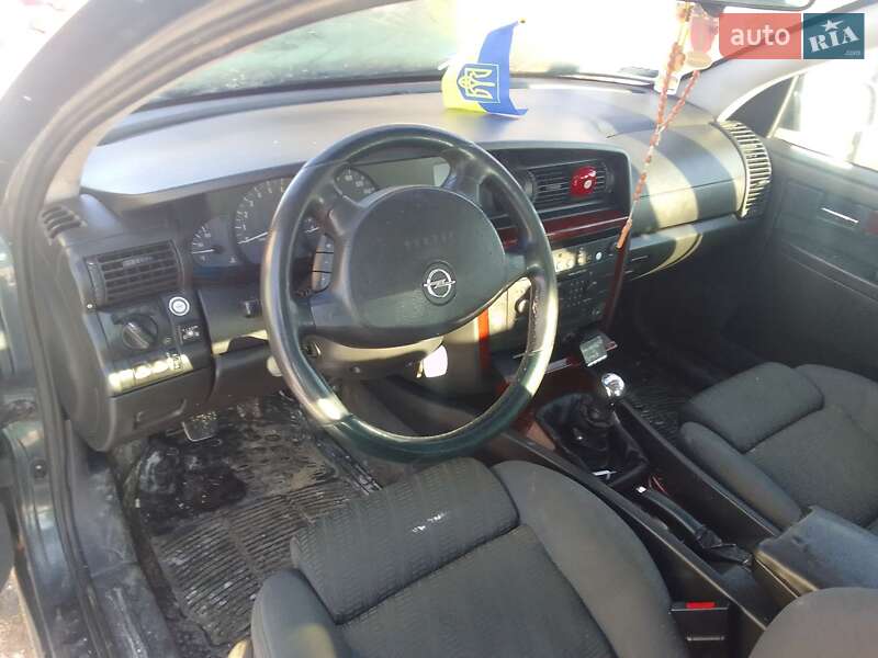 Седан Opel Omega 2002 в Рожище