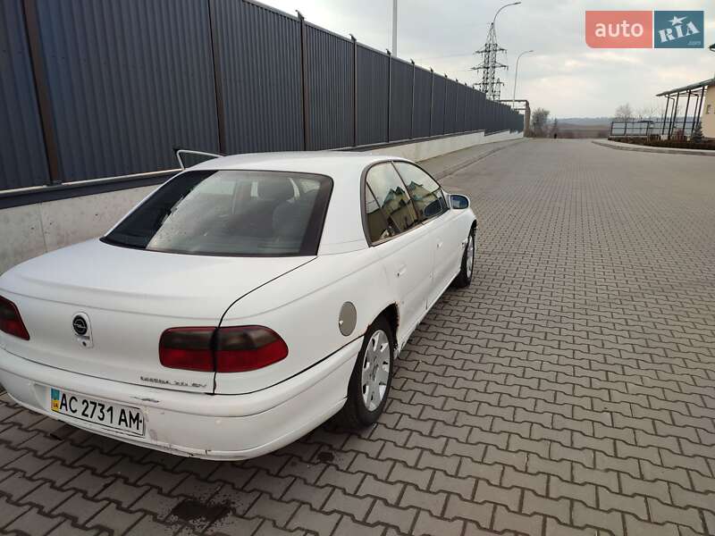 Седан Opel Omega 1994 в Рожище