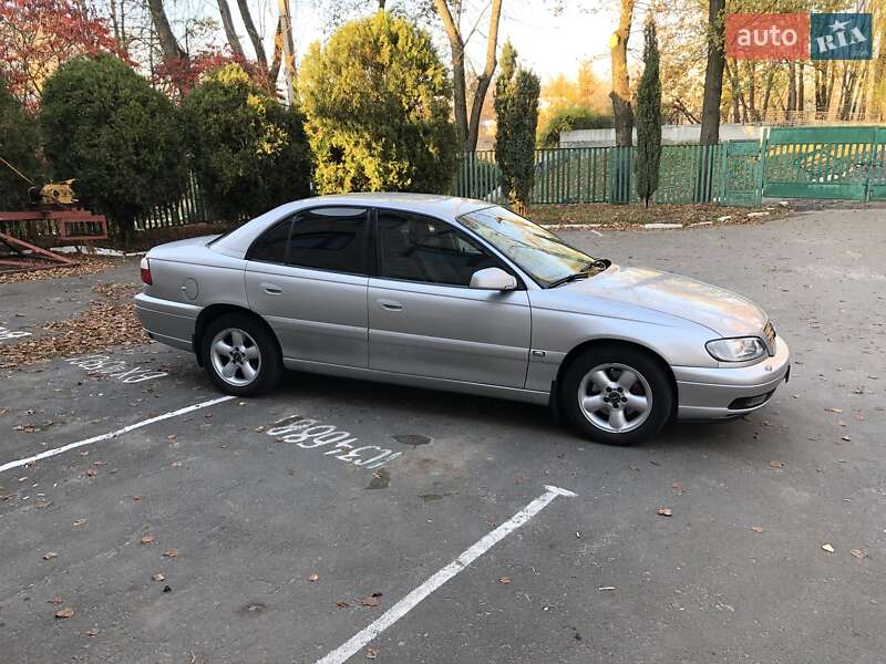 Седан Opel Omega 2002 в Хмельницькому