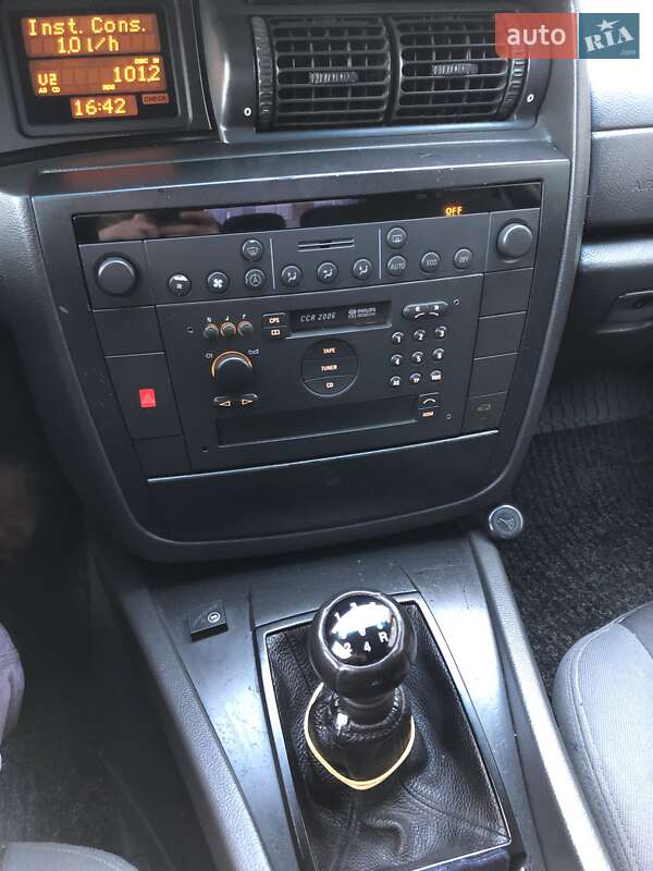 Седан Opel Omega 2002 в Хмельницькому
