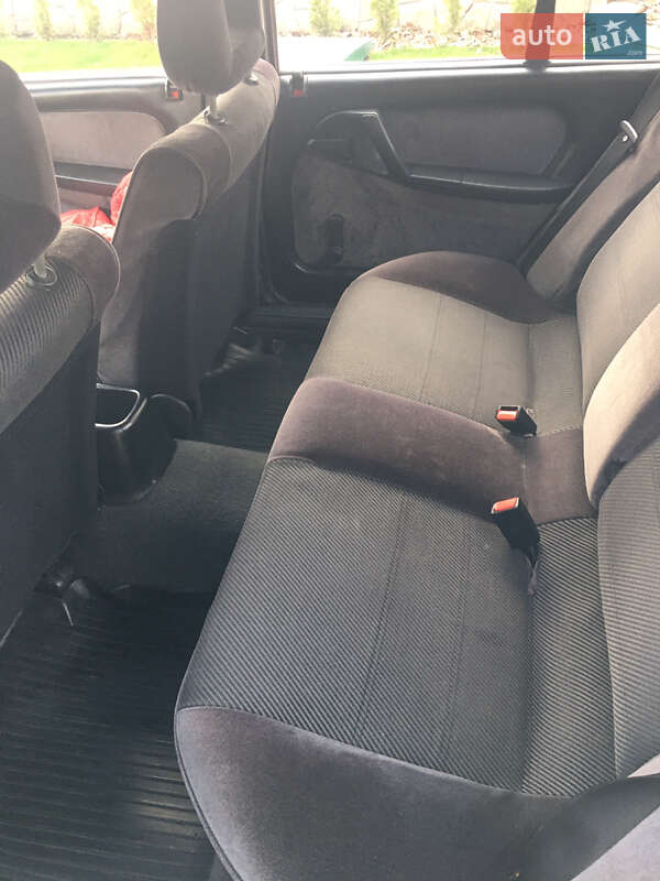 Седан Opel Omega 1992 в Умані фото 9 Седан Opel Omega 1992 в Умані