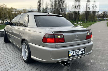 Седан Opel Omega 2003 в 