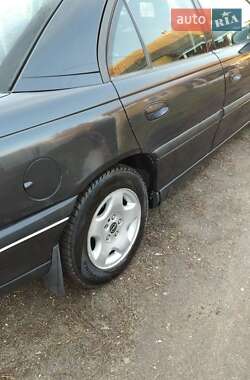 Седан Opel Omega 1994 в 