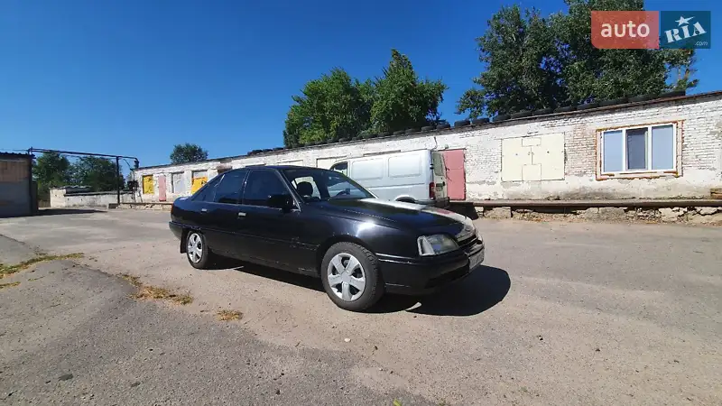 Седан Opel Omega 1990 в 