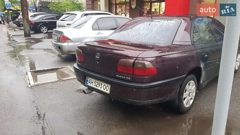 Седан Opel Omega 1995 в Днепре фото 2 Седан Opel Omega 1995 в Днепре