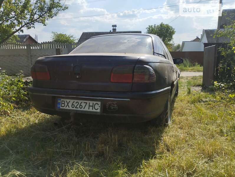Седан Opel Omega 1994 в Шепетовке