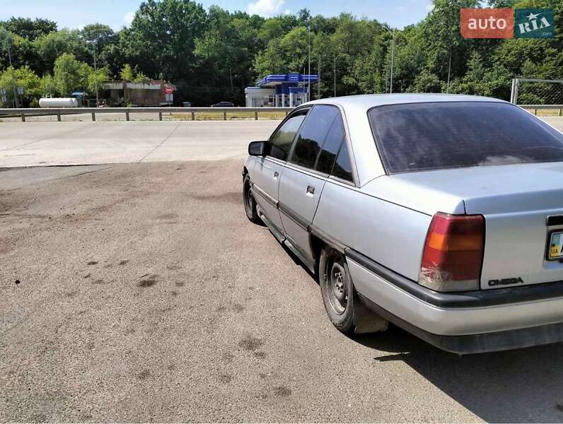 Седан Opel Omega 1987 в Житомире