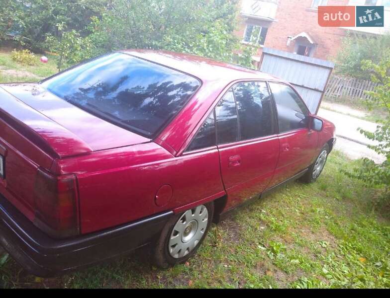 Седан Opel Omega 1988 в Бучі