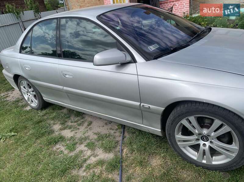 Седан Opel Omega 2001 в Бродах