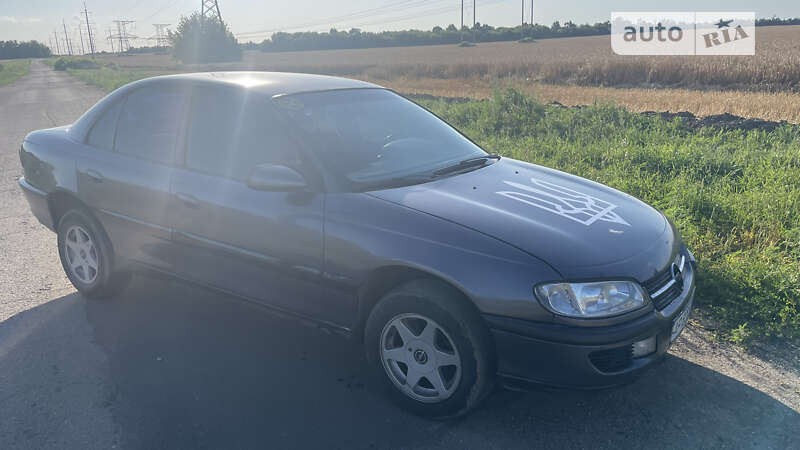 Седан Opel Omega 1994 в Запорожье