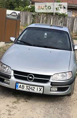 Седан Opel Omega 1998 в Бару