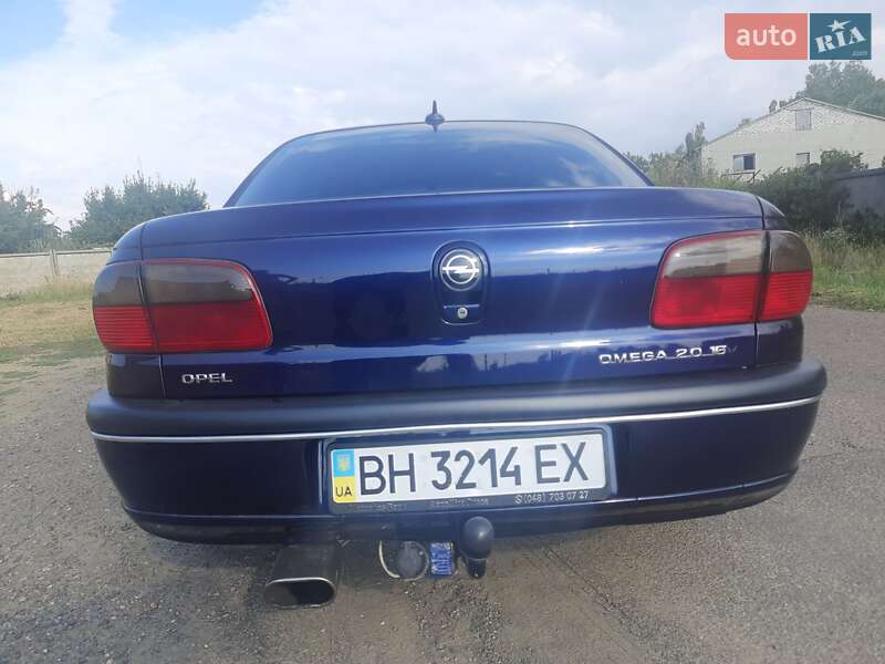 Седан Opel Omega 1995 в Роздільній