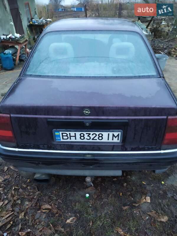Седан Opel Omega 1991 в Подольске