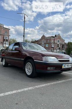 Седан Opel Omega 1991 в Кривом Роге