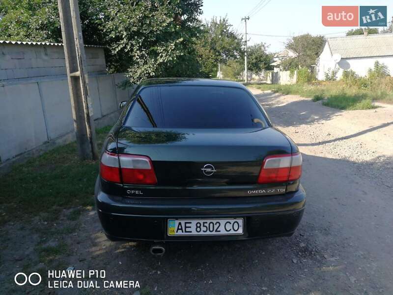Седан Opel Omega 2001 в Дніпрі