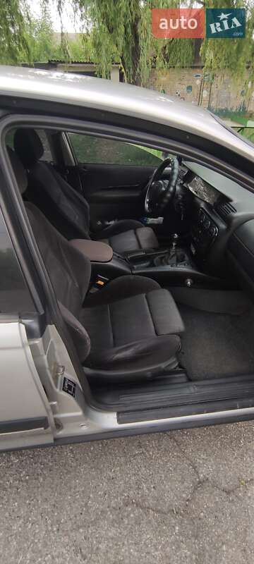 Седан Opel Omega 1999 в Запорожье