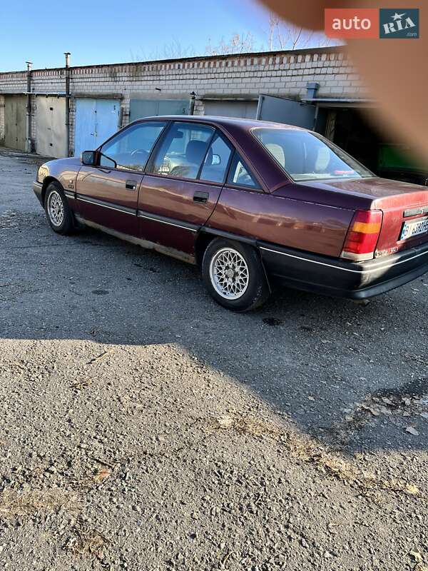 Седан Opel Omega 1990 в Кременчуге фото 3 Седан Opel Omega 1990 в Кременчуге