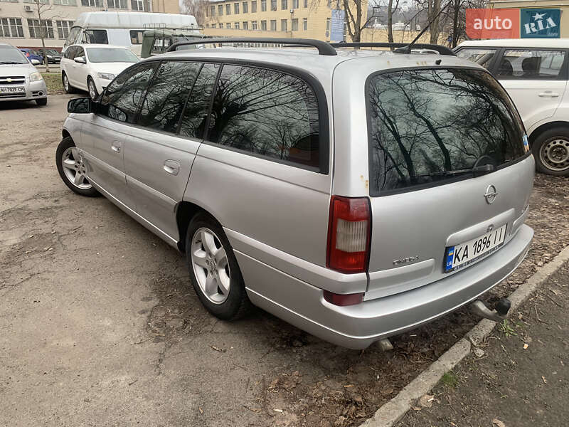 Універсал Opel Omega 2003 в Києві