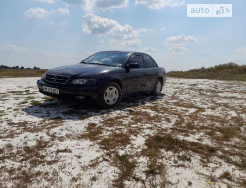 Седан Opel Omega 2000 в 