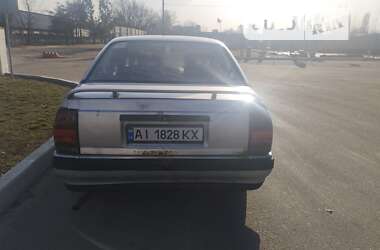 Седан Opel Omega 1989 в Києві