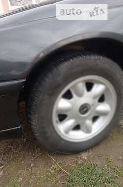 Седан Opel Omega 1995 в Житомире