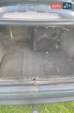 Седан Opel Omega 1989 в 
