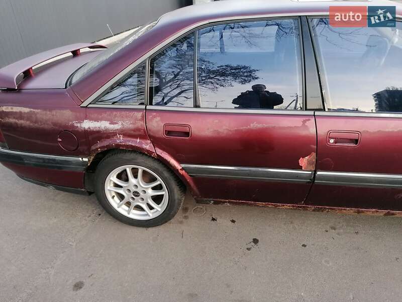 Седан Opel Omega 1992 в Броварах