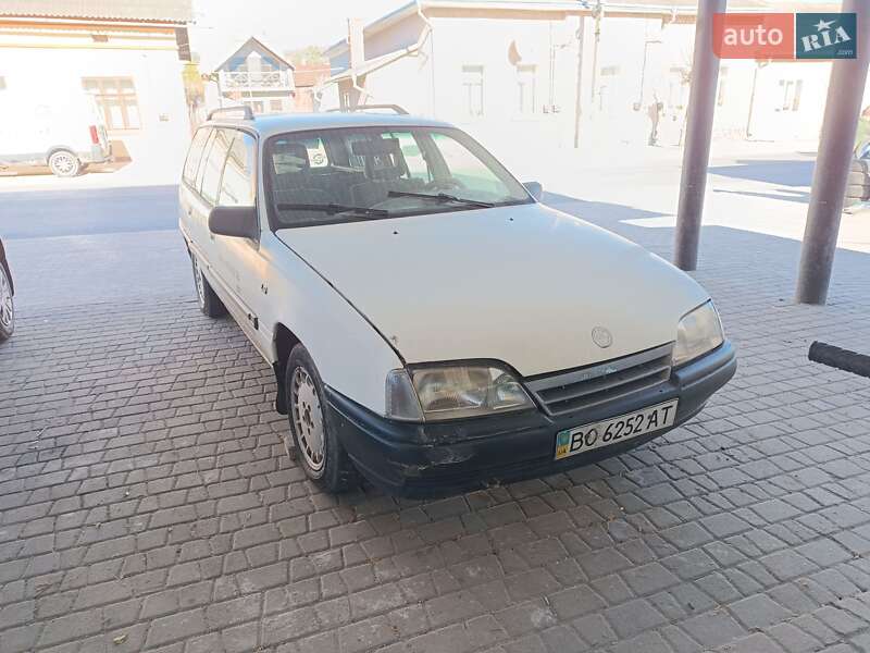 Универсал Opel Omega 1989 в Залещиках