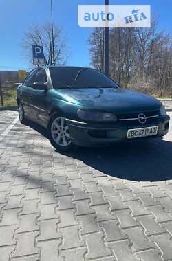 Седан Opel Omega 1995 в Бориславе