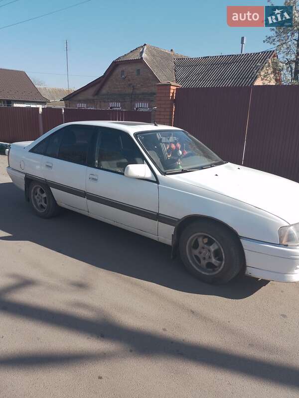 Седан Opel Omega 1991 в Житомире