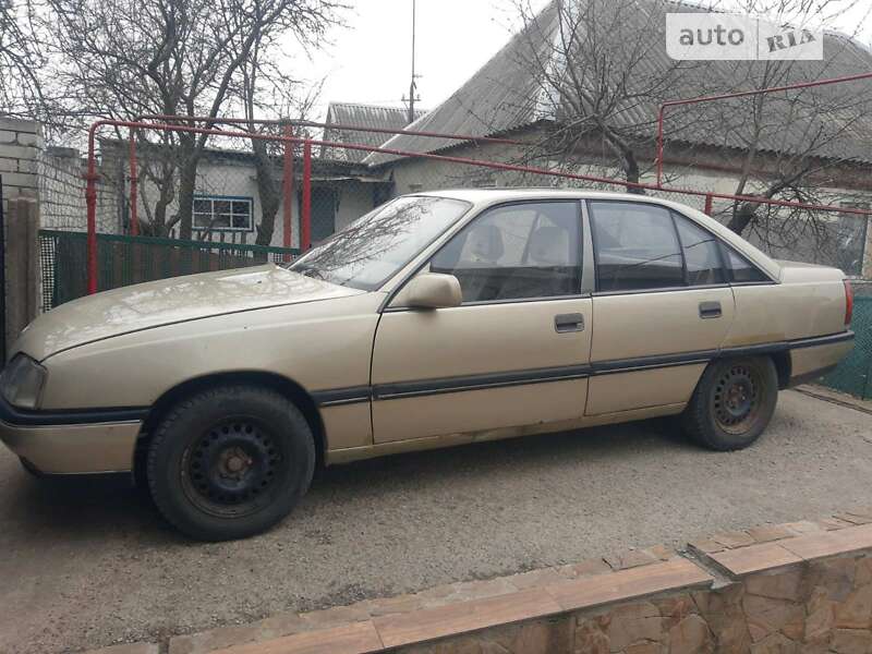 Седан Opel Omega 1990 в Дніпрі