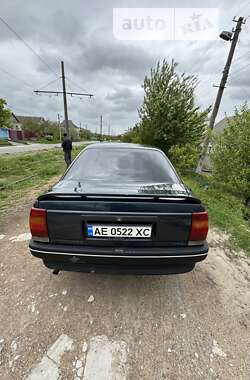 Седан Opel Omega 1989 в Кам'янському