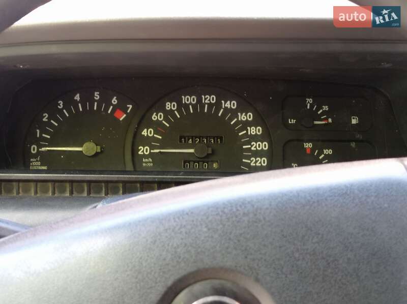 Седан Opel Omega 1994 в Кропивницькому