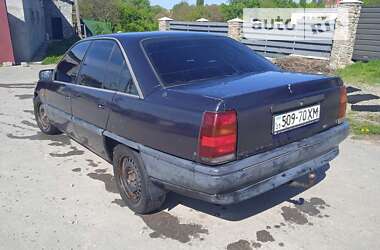 Седан Opel Omega 1990 в Черновцах
