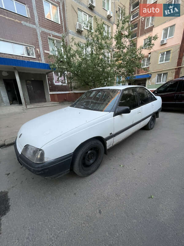 Седан Opel Omega 1988 в Краматорську