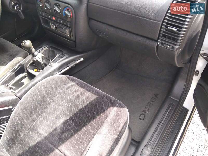 Седан Opel Omega 1995 в Хмельницком фото 3 Седан Opel Omega 1995 в Хмельницком