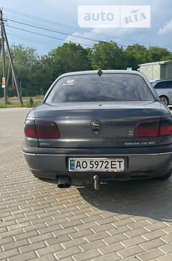 Седан Opel Omega 1995 в Ужгороді