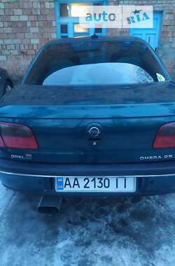 Седан Opel Omega 1998 в Киеве