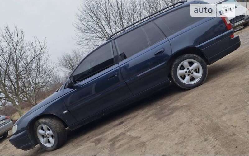 Универсал Opel Omega 2003 в Черновцах