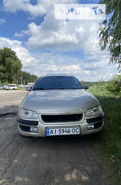 Седан Opel Omega 1998 в Киеве