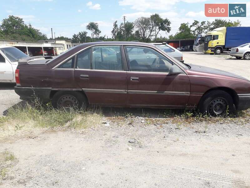 Седан Opel Omega 1987 в Запоріжжі