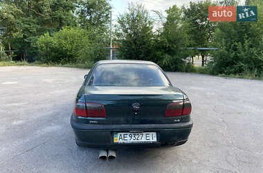 Седан Opel Omega 1996 в Жовтих Водах